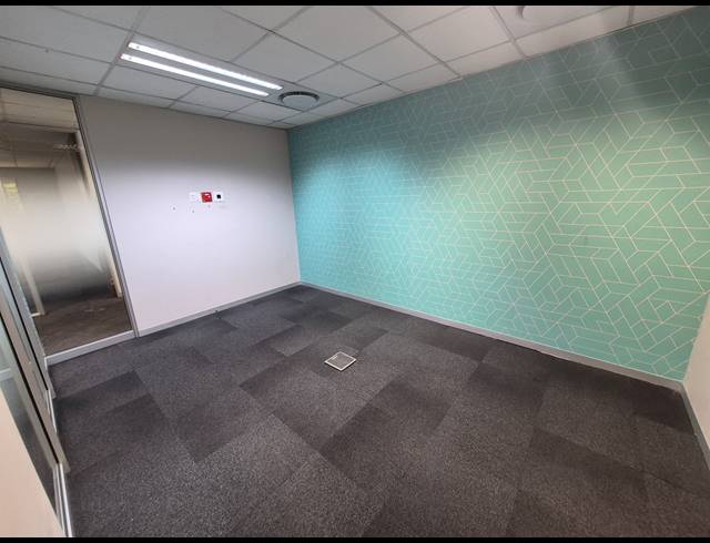 536M² OFFICE TO LET IN WOODMEAD